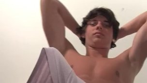 Beautiful Enrico gets a handjob