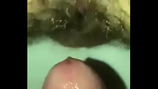 Le da pija hasta que acaba adentro