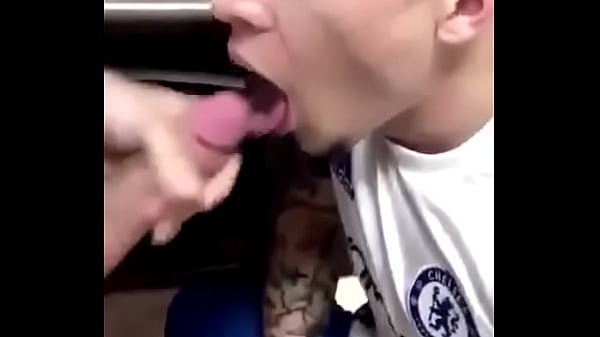 Mamou no banheiro depois do treino