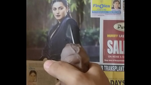 Moaning cum tribute to Shruti Hassan