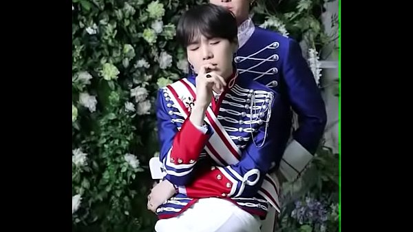 Korean princes fuck over entire fandom at once