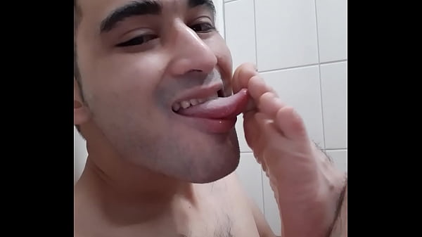 Mijn voet likken voor het internet