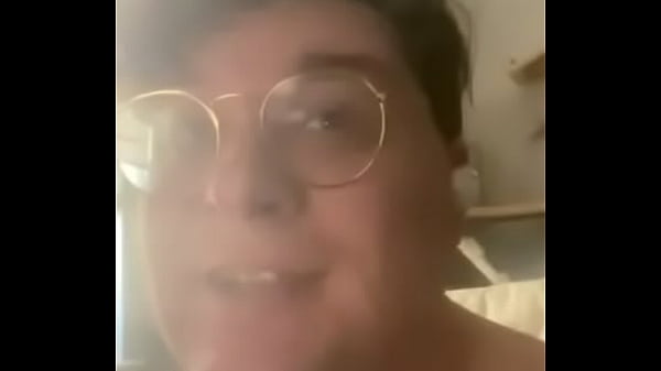 Inmate at Insane Asylum Seduces Guard